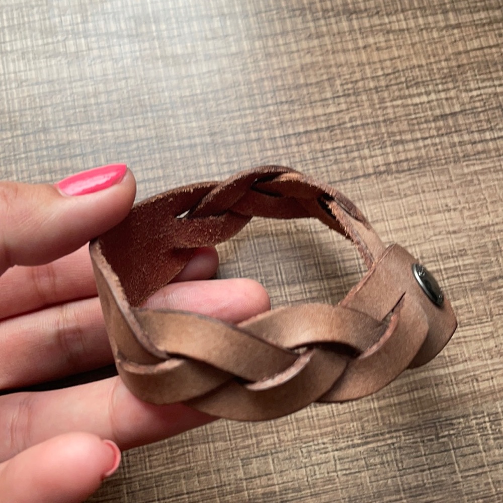 Guess Tan Men’s Leather Bracelet